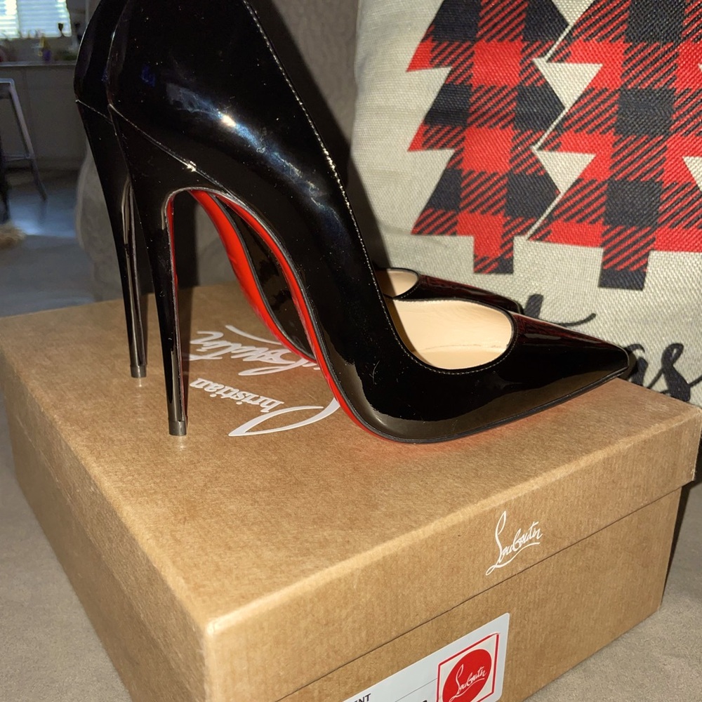 Christian Louboutin So Kate Patent pumps